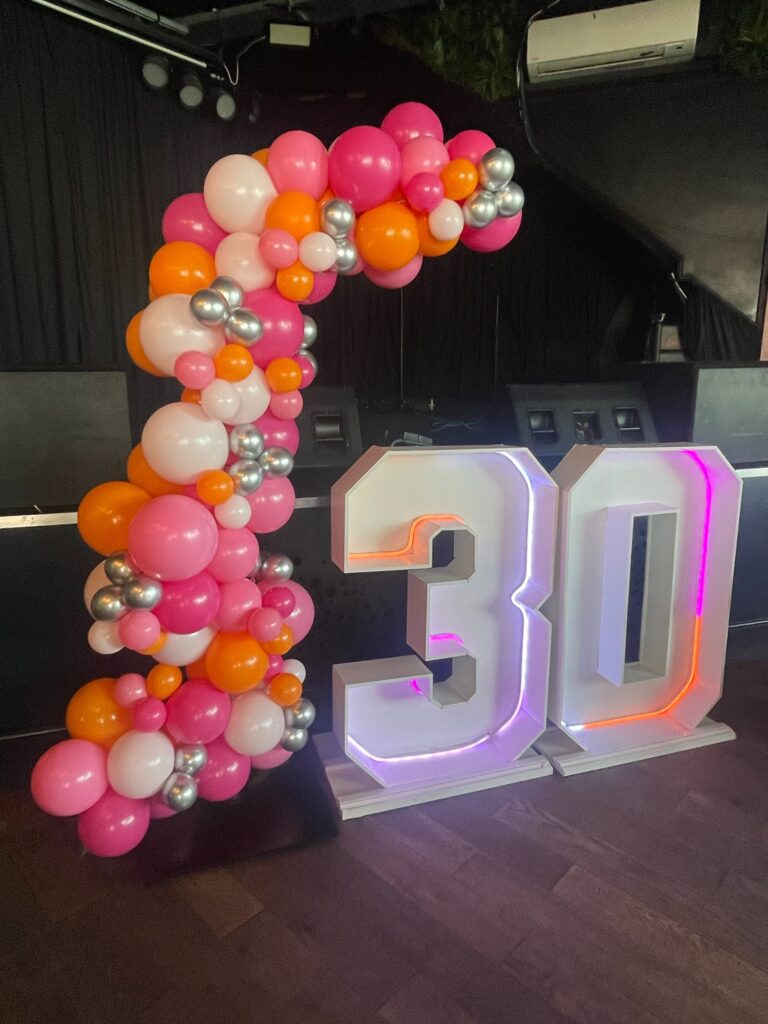 9ft Freestanding Organic Balloon Garland