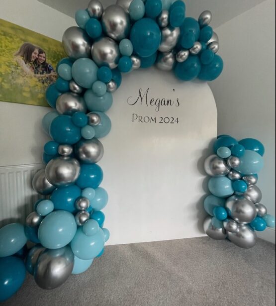prom balloons 1